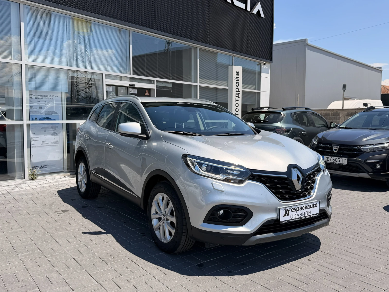Renault Kadjar 1.3 ТCe / 140 к.с. / ZEN, снимка 3 - Автомобили и джипове - 54836223