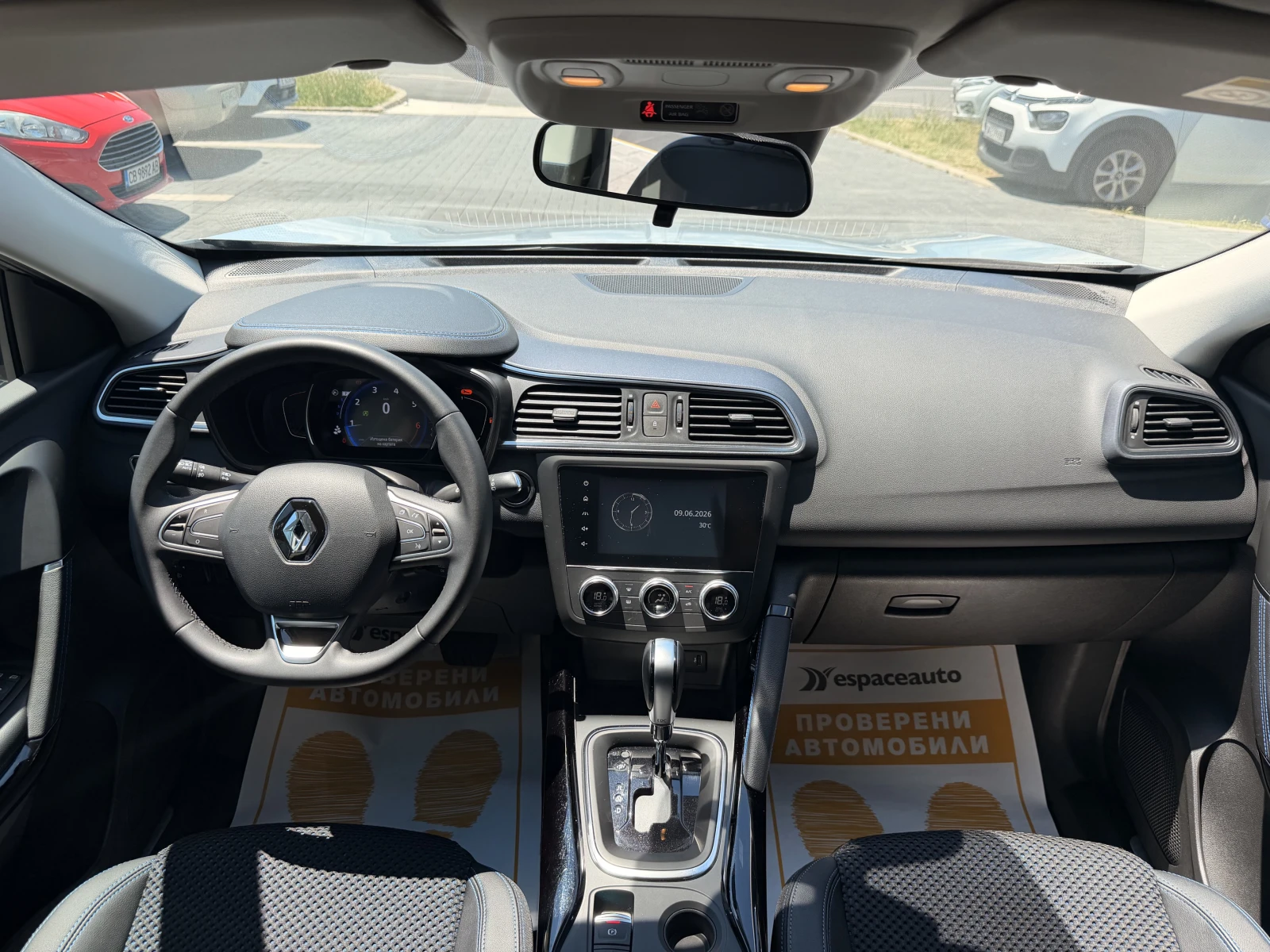 Renault Kadjar 1.3 ТCe / 140 к.с. / ZEN, снимка 9 - Автомобили и джипове - 54836223