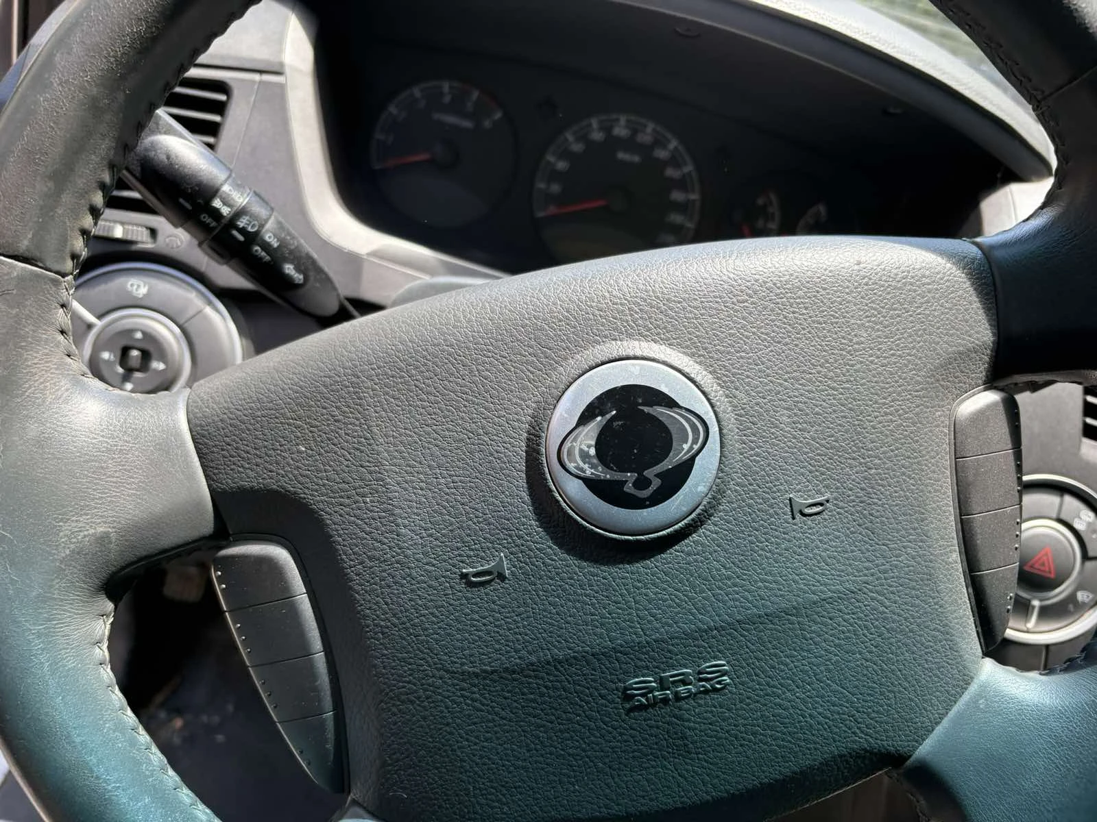 SsangYong Kyron, снимка 10 - Автомобили и джипове - 54998001