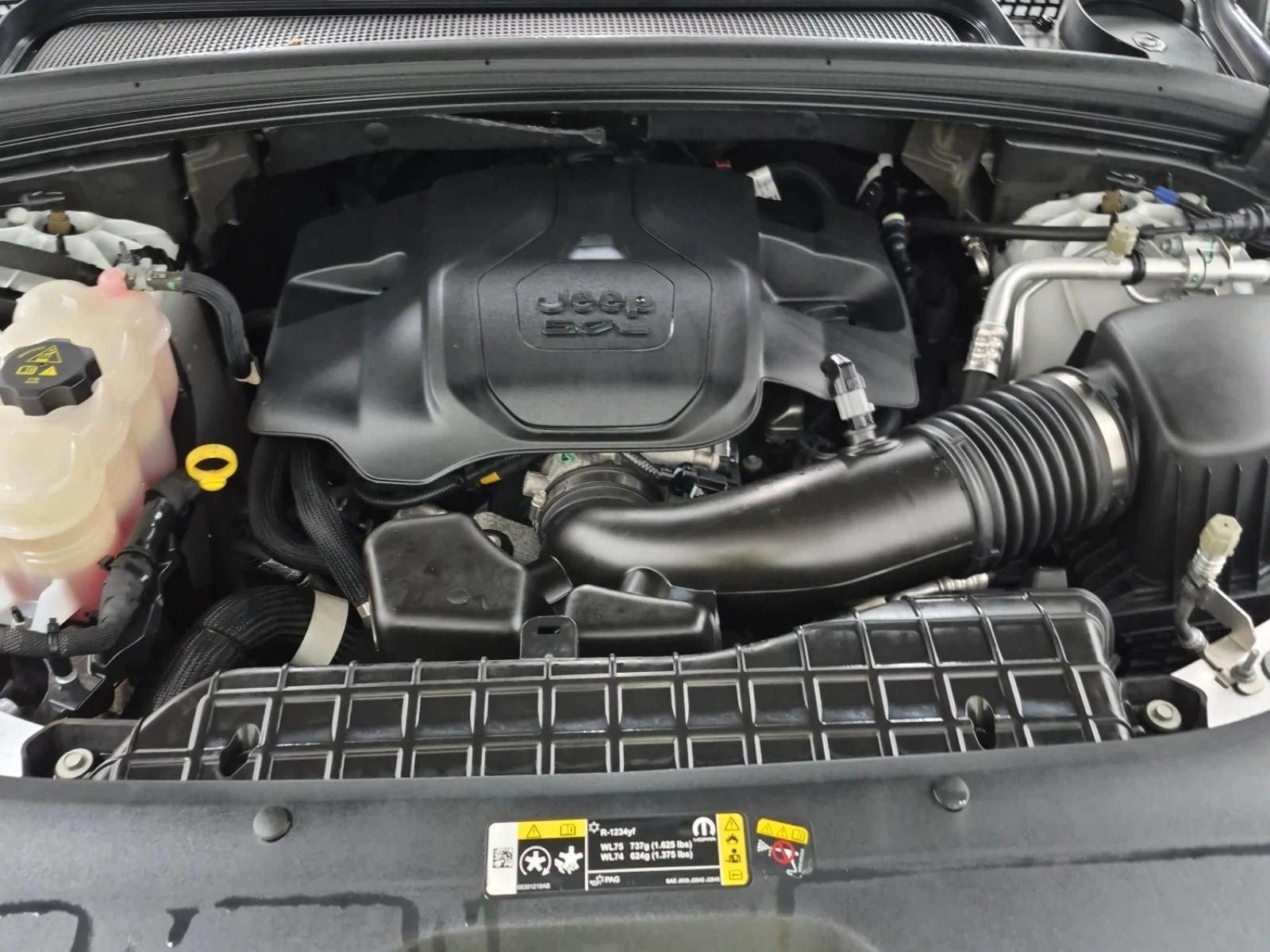 Jeep Grand cherokee SUMMIT * 5.7 HEMI * БЕЗ ИНЦИДЕНТИ * 1 СОБСТВЕНИК *, снимка 13 - Автомобили и джипове - 55105454