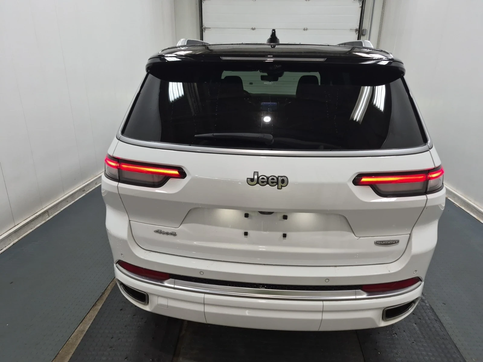 Jeep Grand cherokee SUMMIT * 5.7 HEMI * БЕЗ ИНЦИДЕНТИ * 1 СОБСТВЕНИК *, снимка 4 - Автомобили и джипове - 55105454