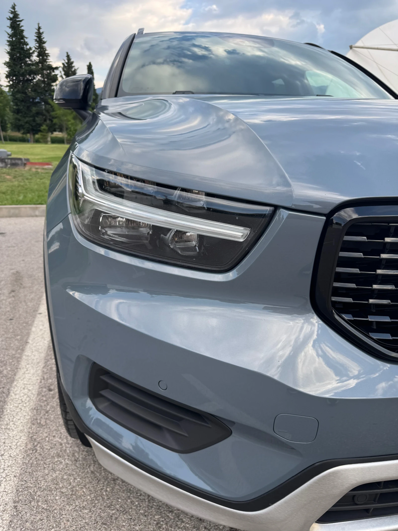 Volvo XC40 D3* * R DESIGN* * 4X4, снимка 8 - Автомобили и джипове - 55326532