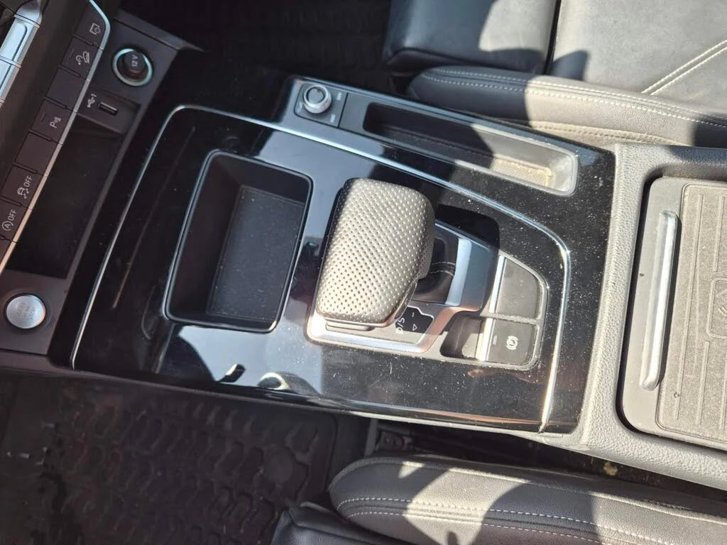 Audi Q5 45TFSI* BLACK OPTIC* DISTRONIC* ПАНО* КРАЙНА ЦЕНА, снимка 13 - Автомобили и джипове - 55476382
