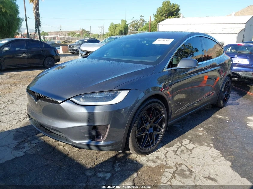 Tesla Model X 60D/70D/75D/90D/P100D, снимка 2 - Автомобили и джипове - 56525741