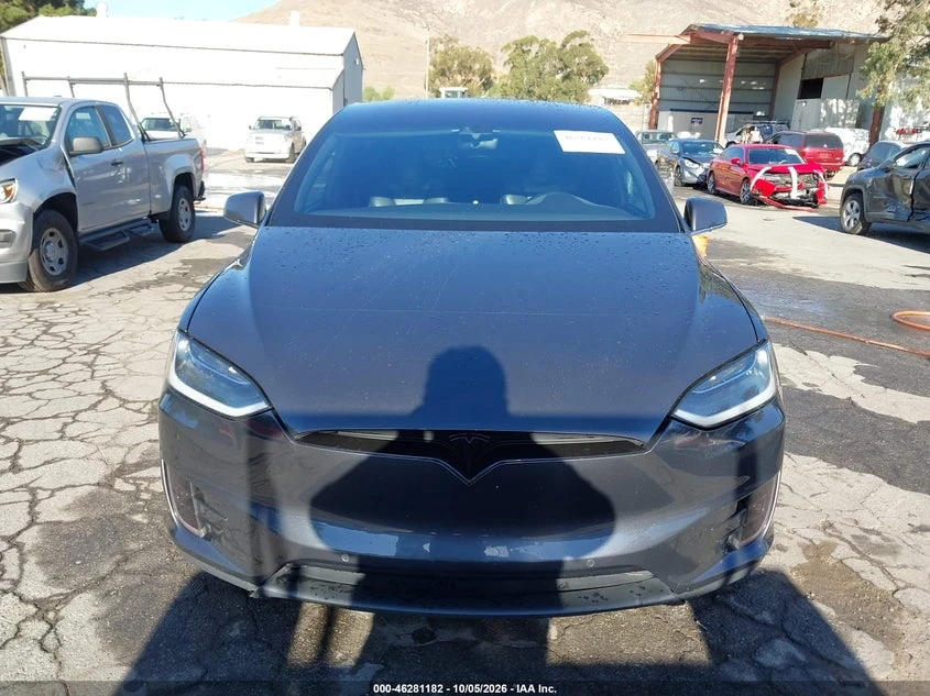 Tesla Model X 60D/70D/75D/90D/P100D, снимка 12 - Автомобили и джипове - 56525741