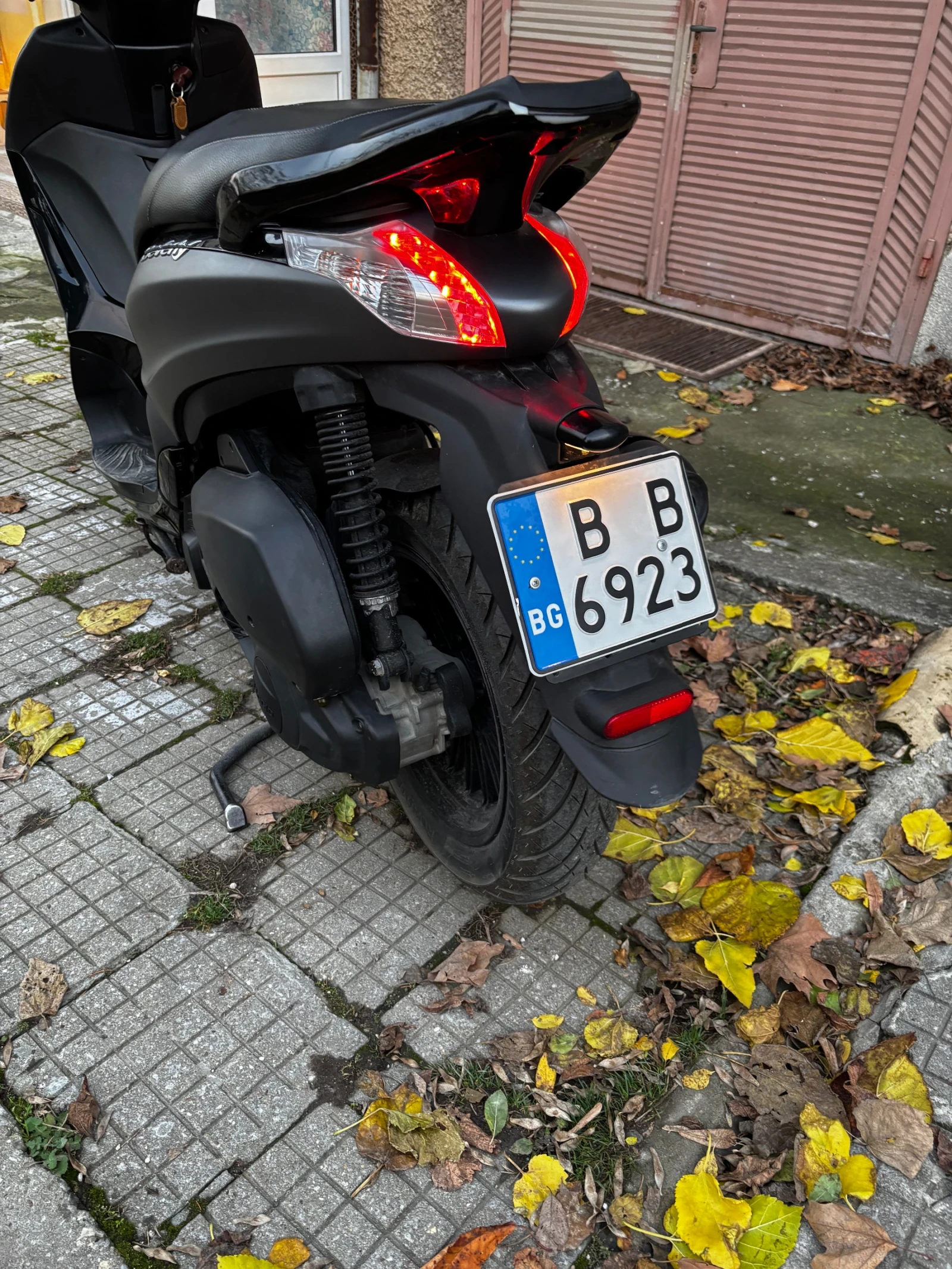 Piaggio Beverly 300 i | Mobile.bg   16