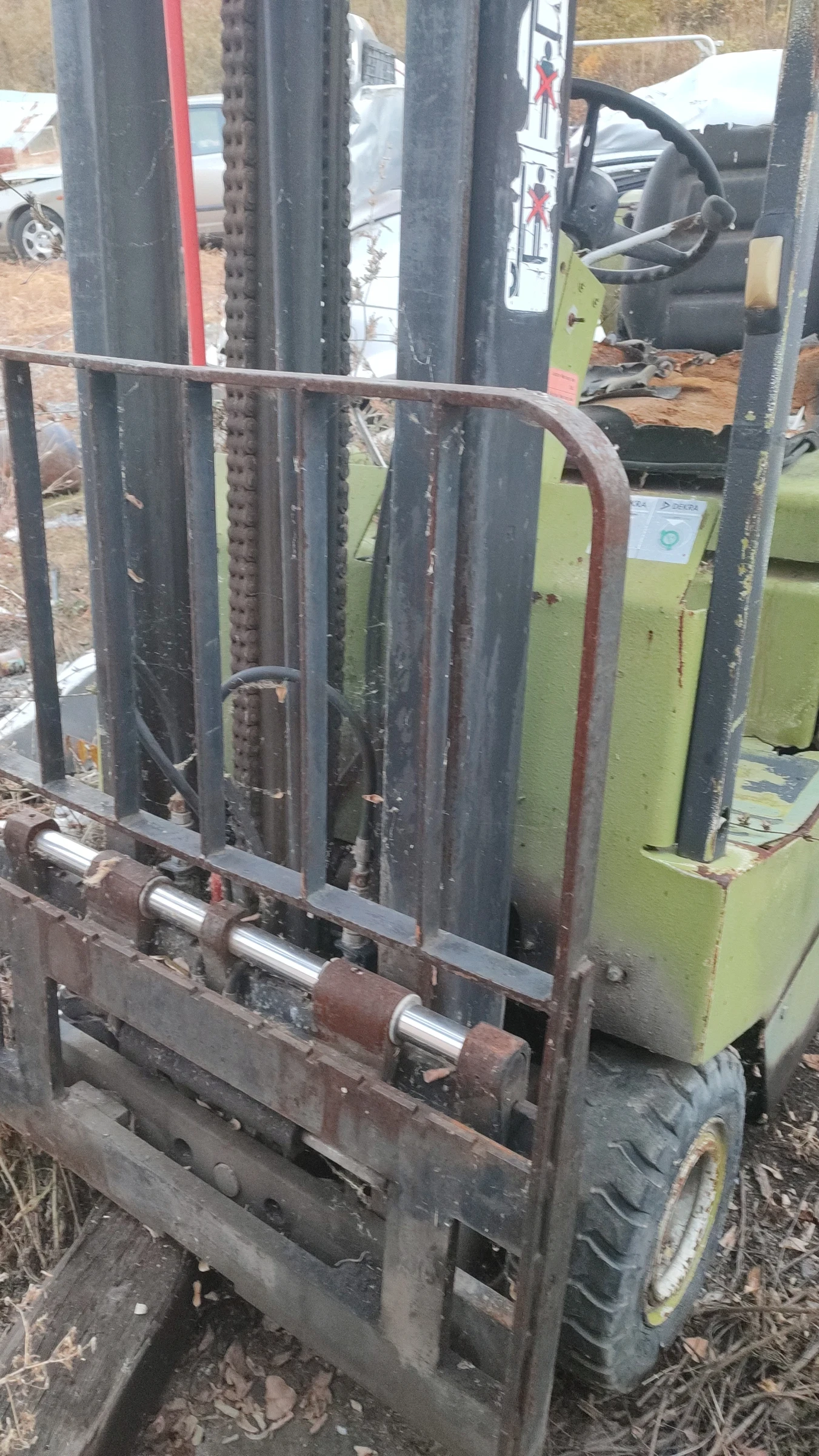  Clark | Mobile.bg   5