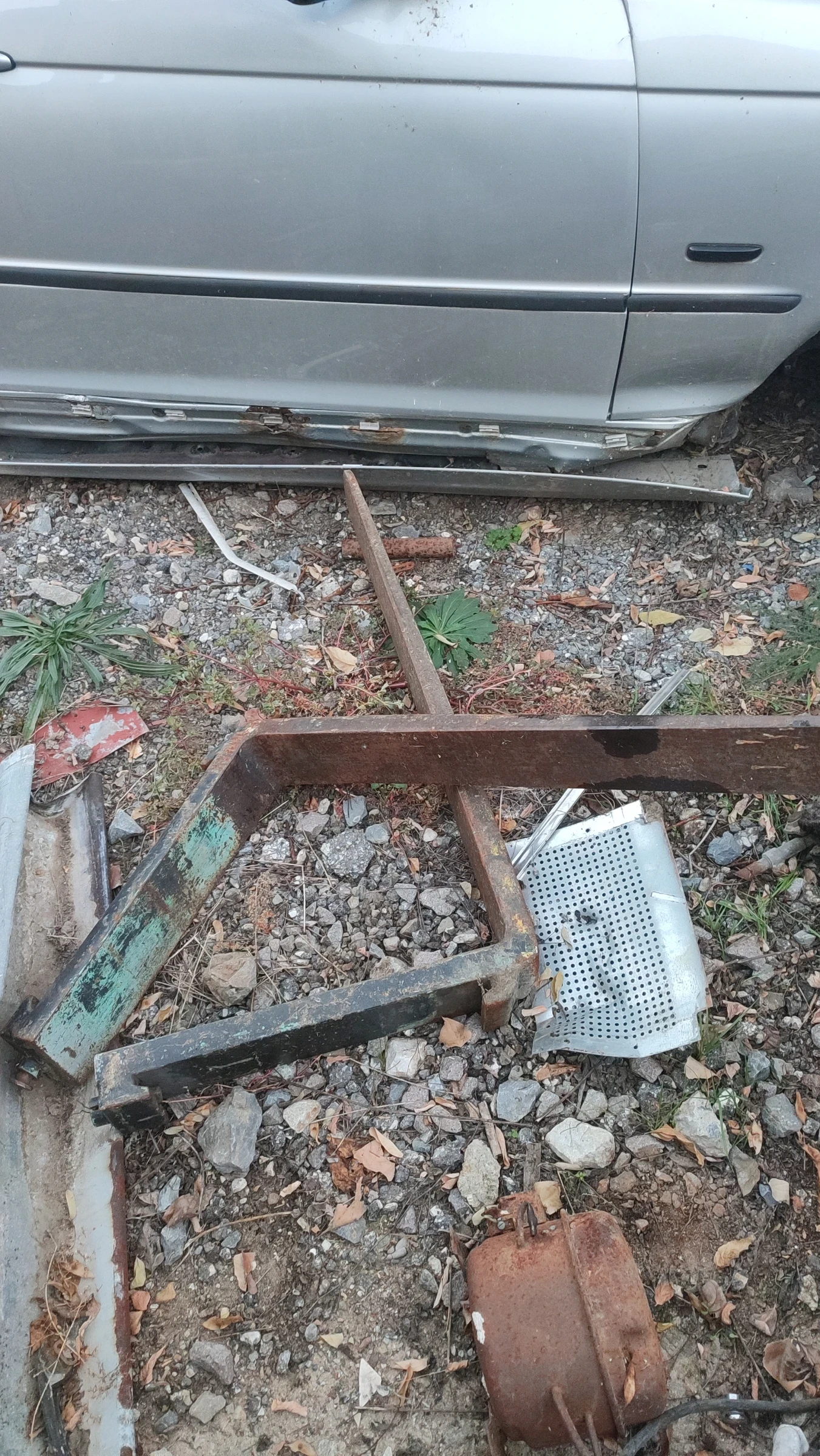  Clark | Mobile.bg   6