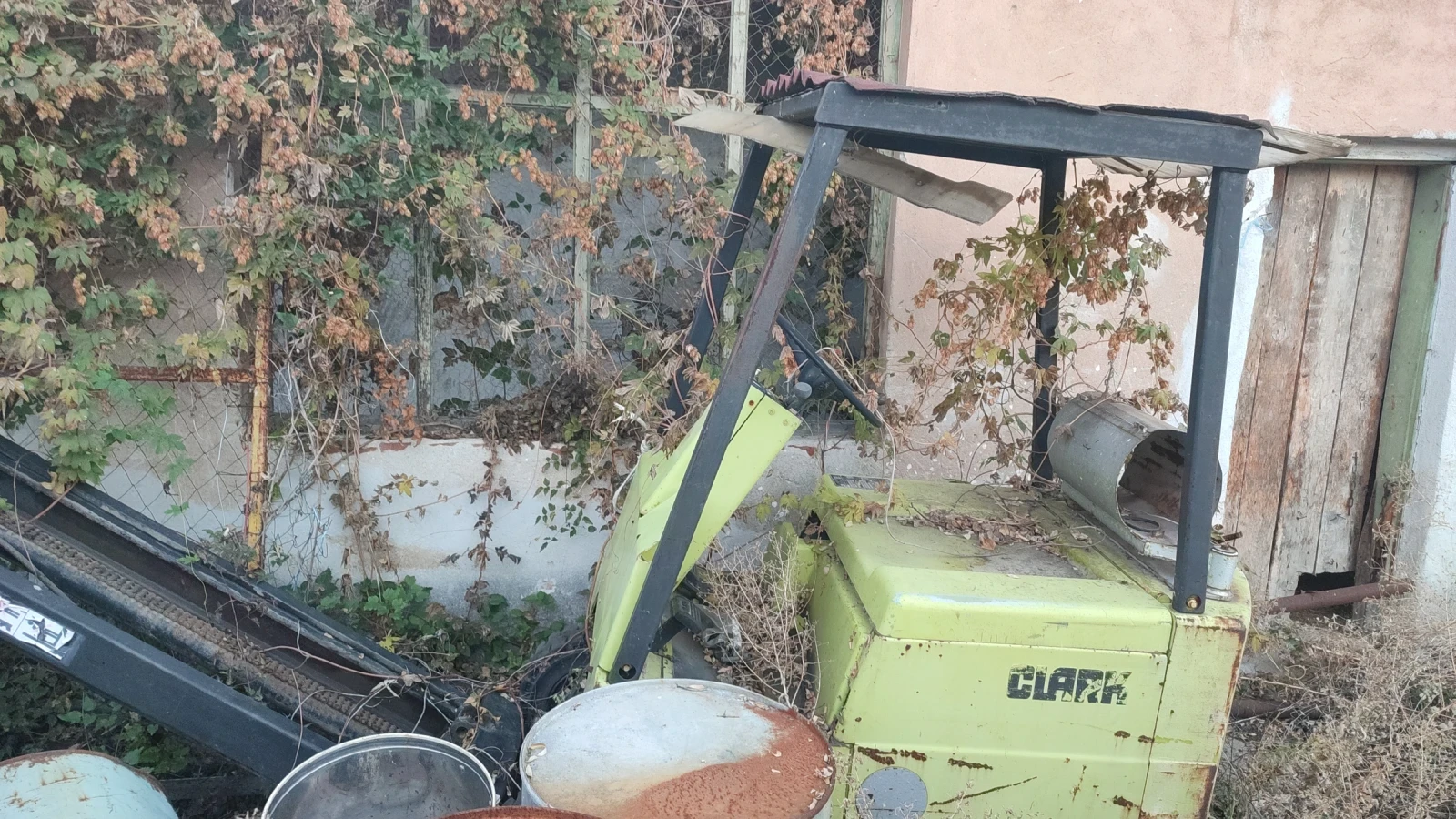  Clark | Mobile.bg   2