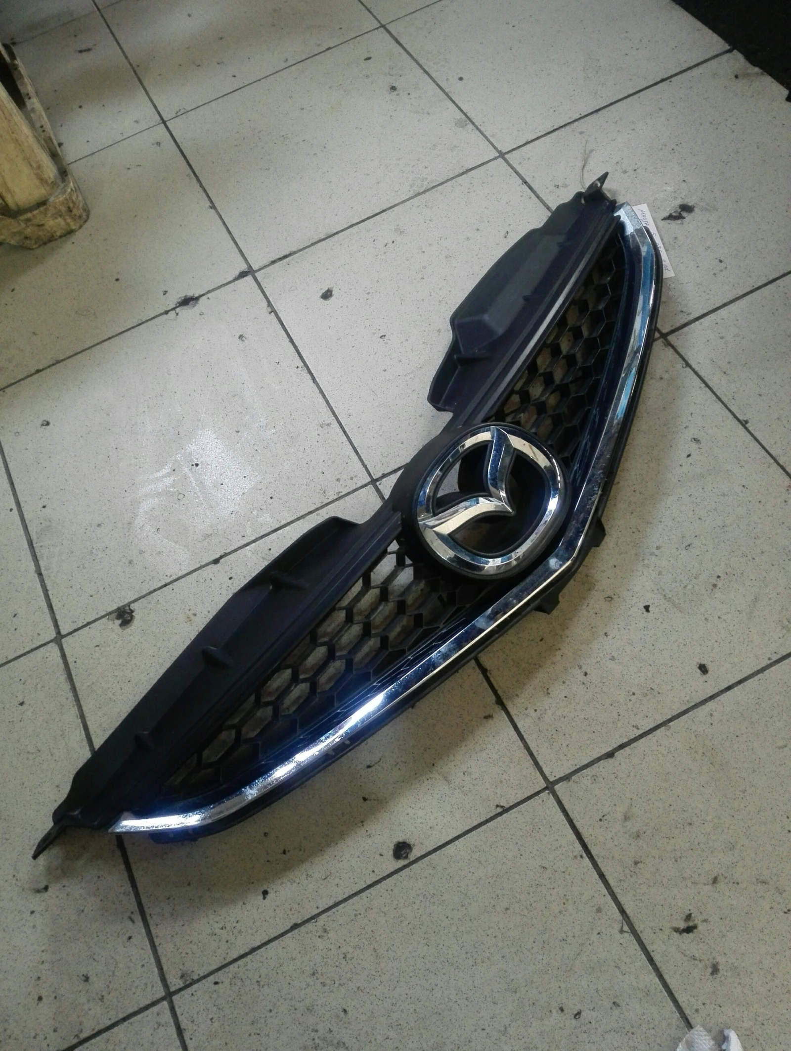 ������� ����� ������ ����� 5 2.0� | Mobile.bg � ����������� 1