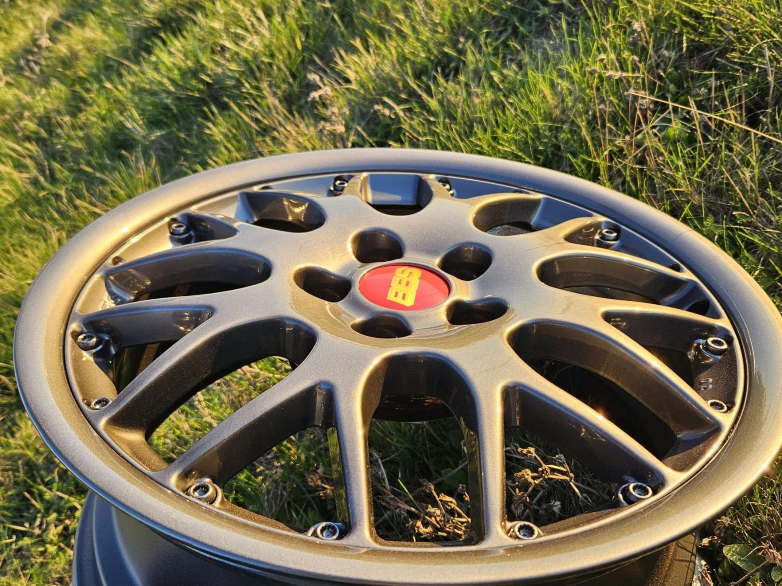 ������ �� VW | Mobile.bg � ����������� 16