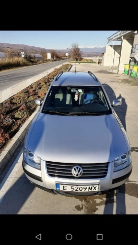 VW Passat, снимка 4 - Автомобили и джипове - 45695219