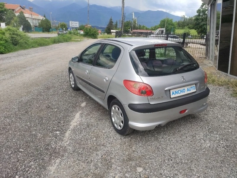 Peugeot 206 1.4 бензин Euro 4, снимка 4 - Автомобили и джипове - 47593892