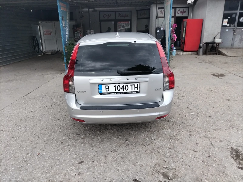 Volvo V50 1600, снимка 12 - Автомобили и джипове - 47570628