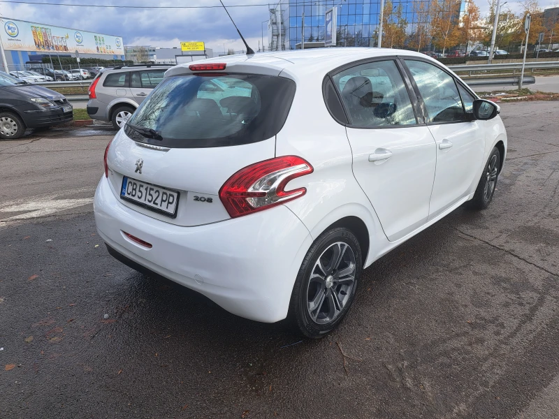 Peugeot 208, снимка 3 - Автомобили и джипове - 48082632