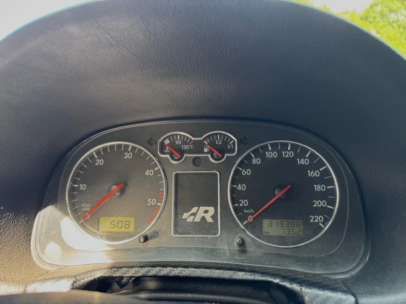 VW Golf, снимка 8 - Автомобили и джипове - 52683408