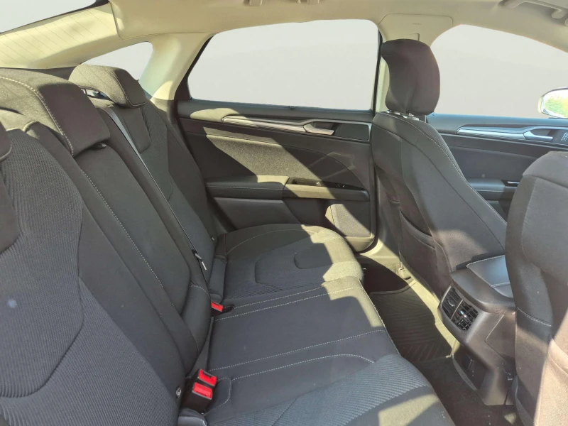 Ford Mondeo 1.5 EcoBoost, снимка 9 - Автомобили и джипове - 52137121