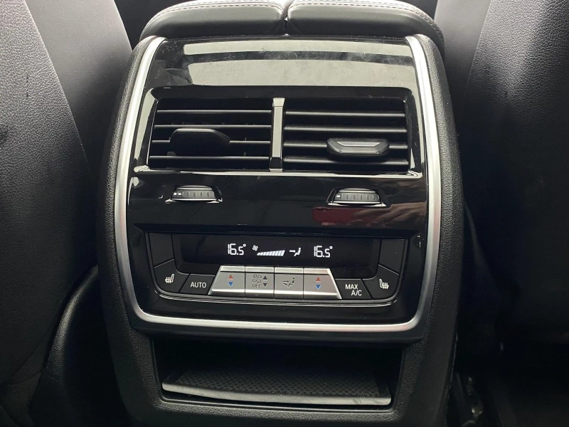 BMW X7 40d XDRIVE M-SPORT HEAD UP H/K SKY-LOUNGE, снимка 13 - Автомобили и джипове - 52228983