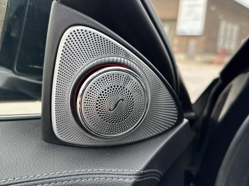 Mercedes-Benz S 63 AMG/3D BURMESTER/MASSAGE/DISTRONIC, снимка 11 - Автомобили и джипове - 53087780