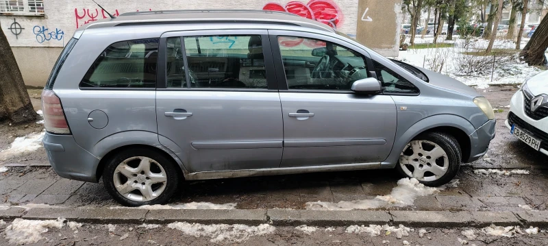 Opel Zafira, снимка 4 - Автомобили и джипове - 53592265