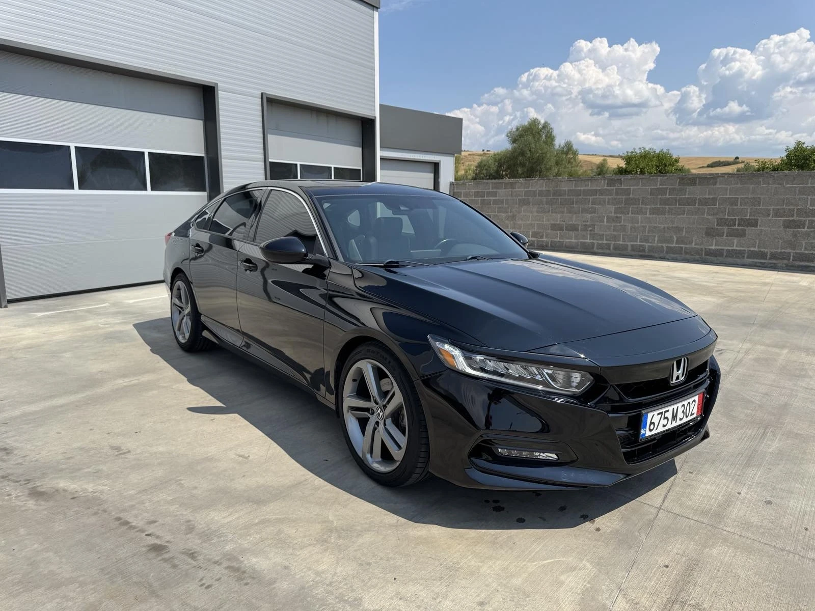Honda Accord 2.0-Turbo-Touring-Top - изображение 4