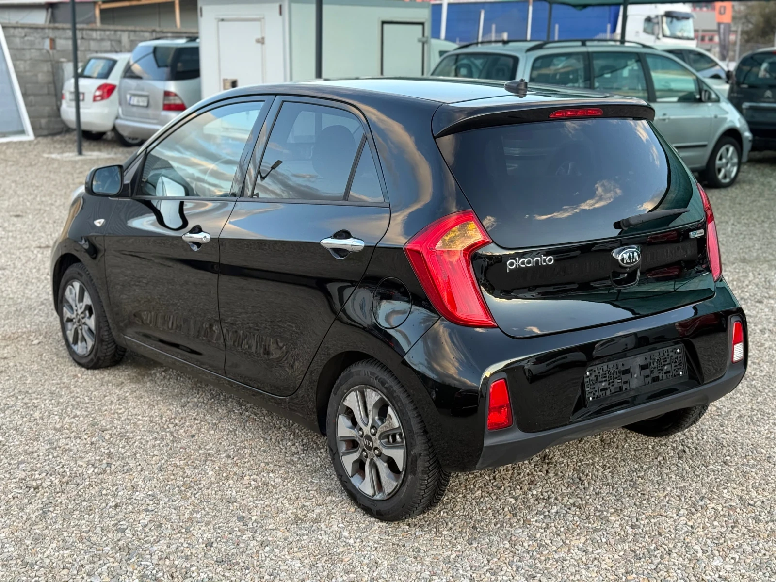 Kia Picanto 1.2i/4 cylinders/NAVI/CAMERA/EVRO6 | Mobile.bg — изображение 4