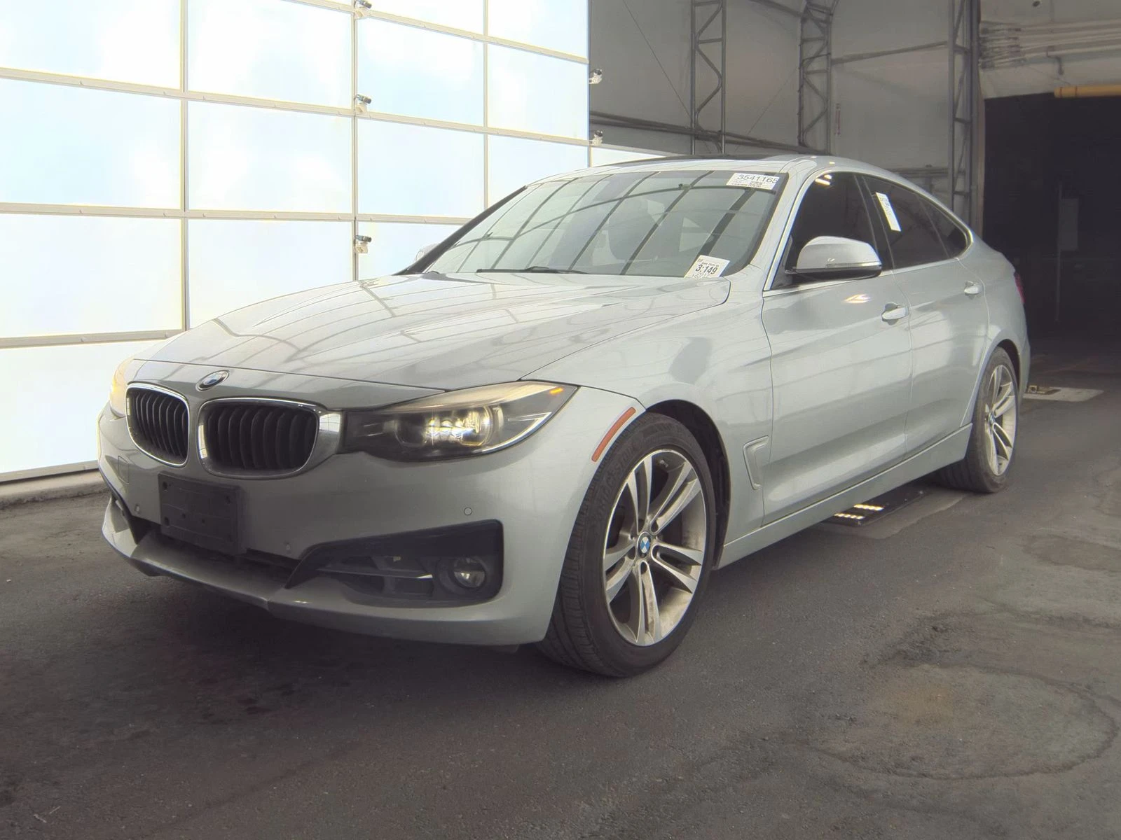 BMW 3gt 330i xDrive Hatchback SPORT LINE - изображение 2