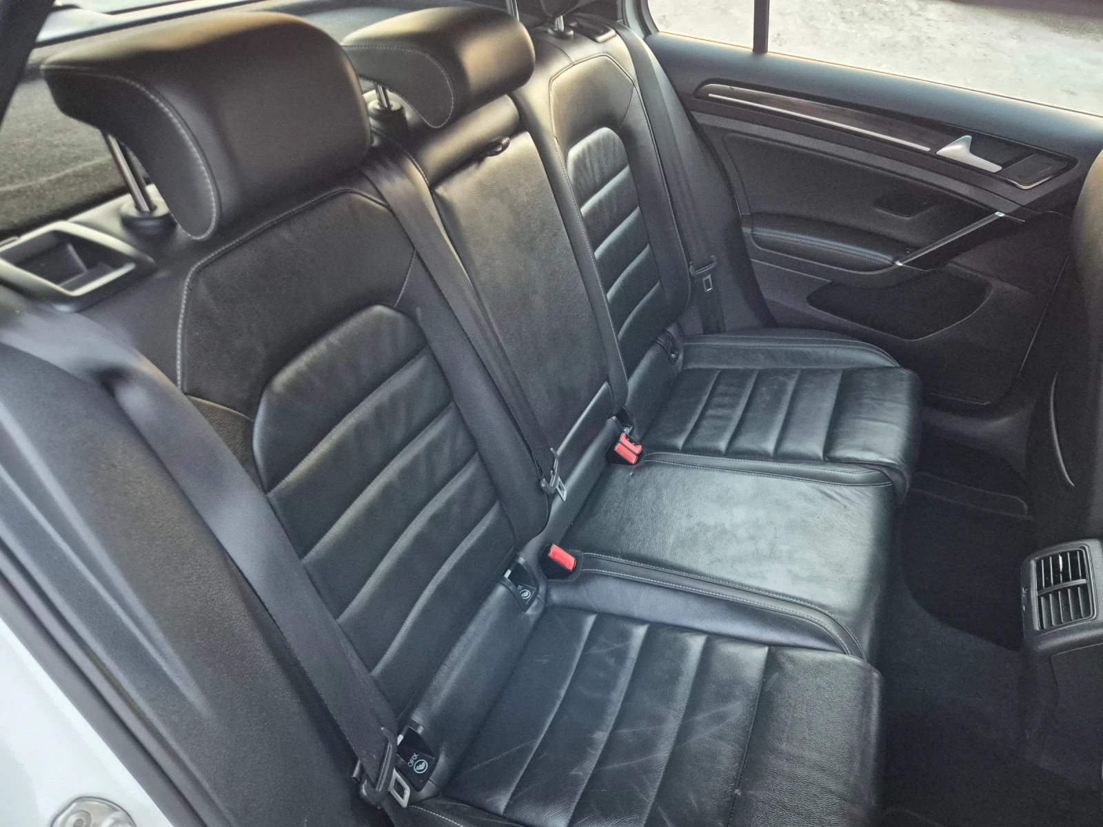VW Golf 2.0TDI* GTD* 184KC* DDC* NAVI* LED, снимка 15 - Автомобили и джипове - 55039183