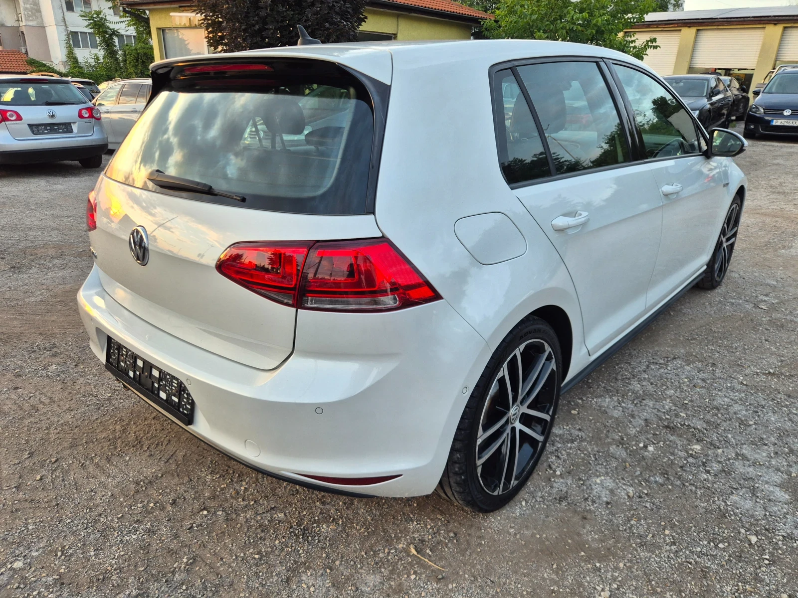 VW Golf 2.0TDI* GTD* 184KC* DDC* NAVI* LED, снимка 4 - Автомобили и джипове - 55039183