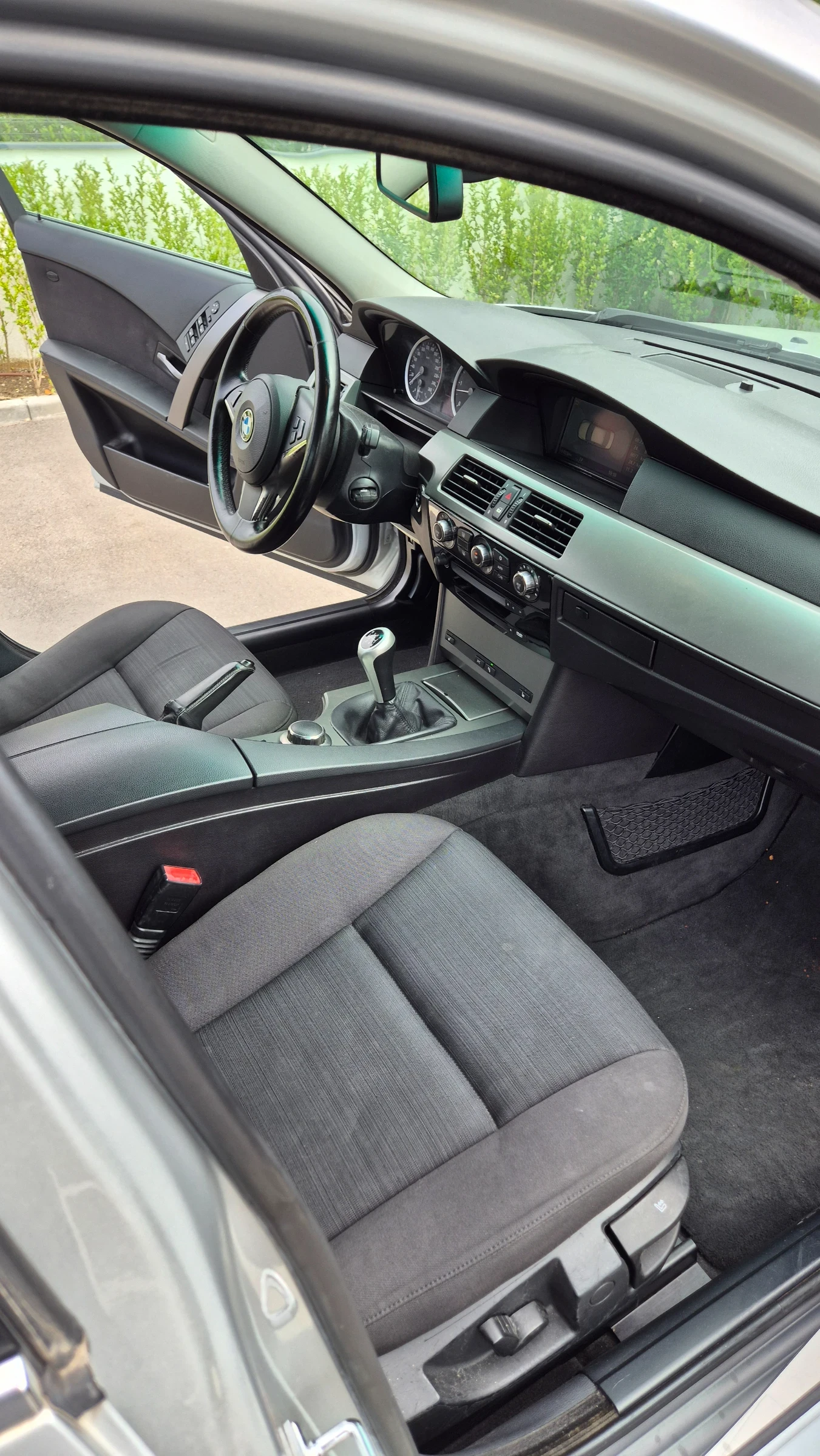 BMW 525, снимка 6 - Автомобили и джипове - 55180489