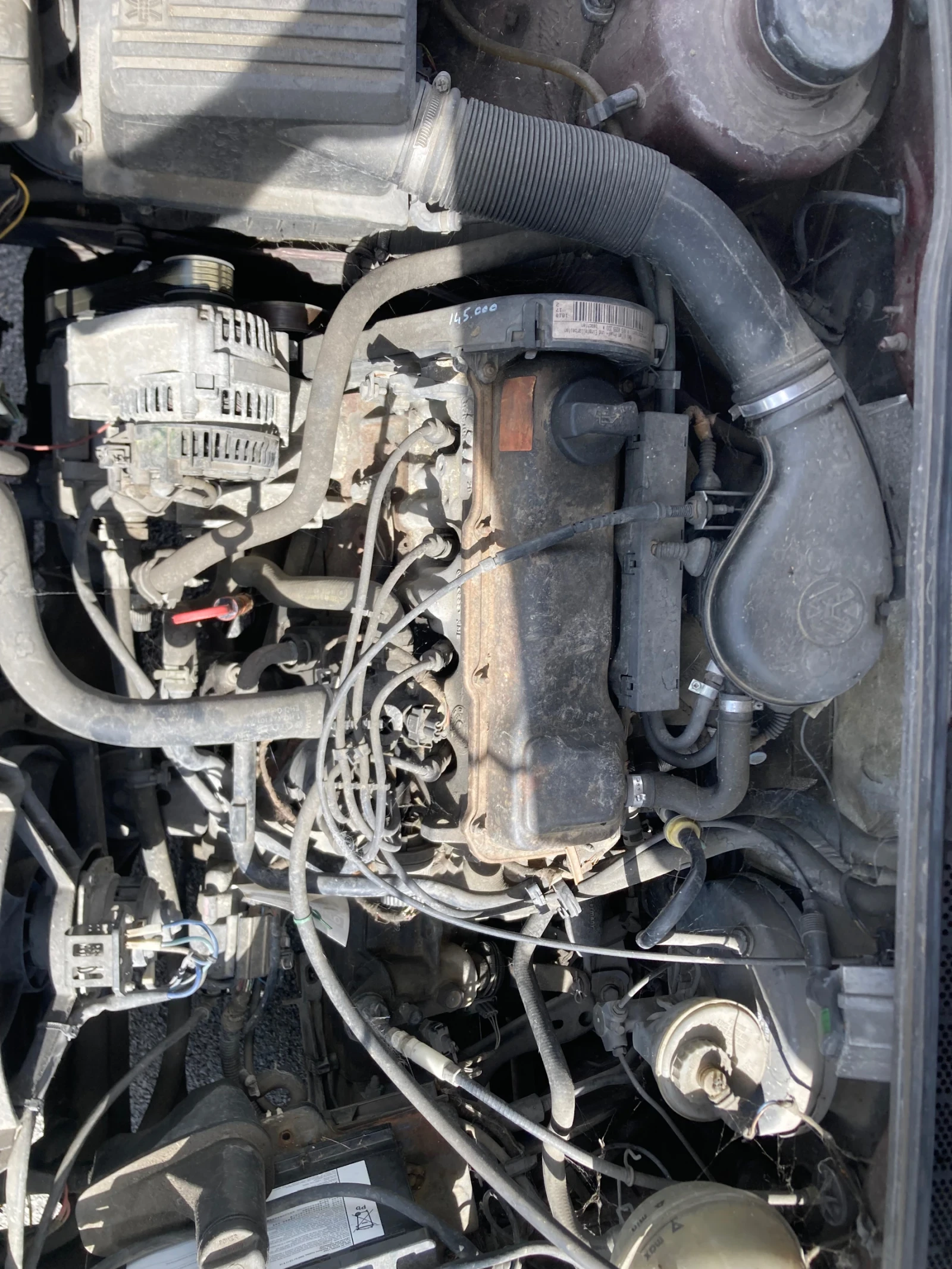 VW Golf 1.8 benzin 90ks KLima 92g, снимка 14 - Автомобили и джипове - 55412563