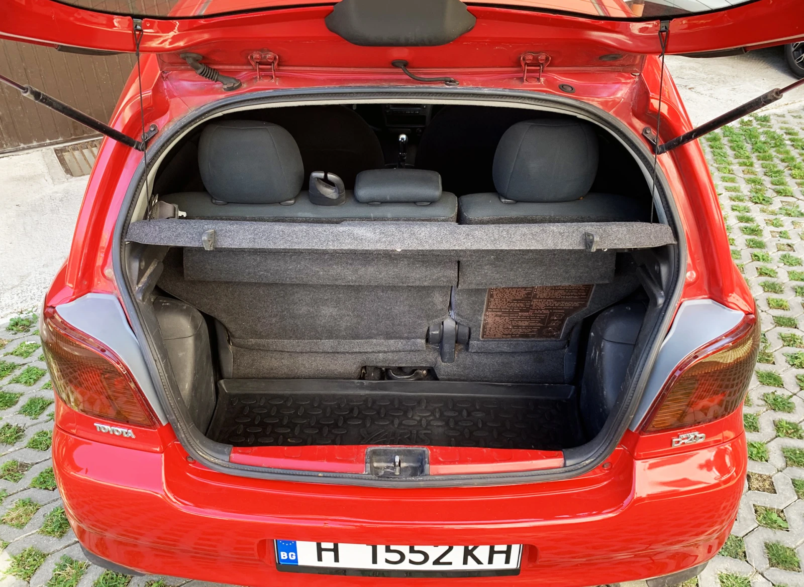 Toyota Yaris D4D 1.4 75 �.�. | Mobile.bg � ����������� 10