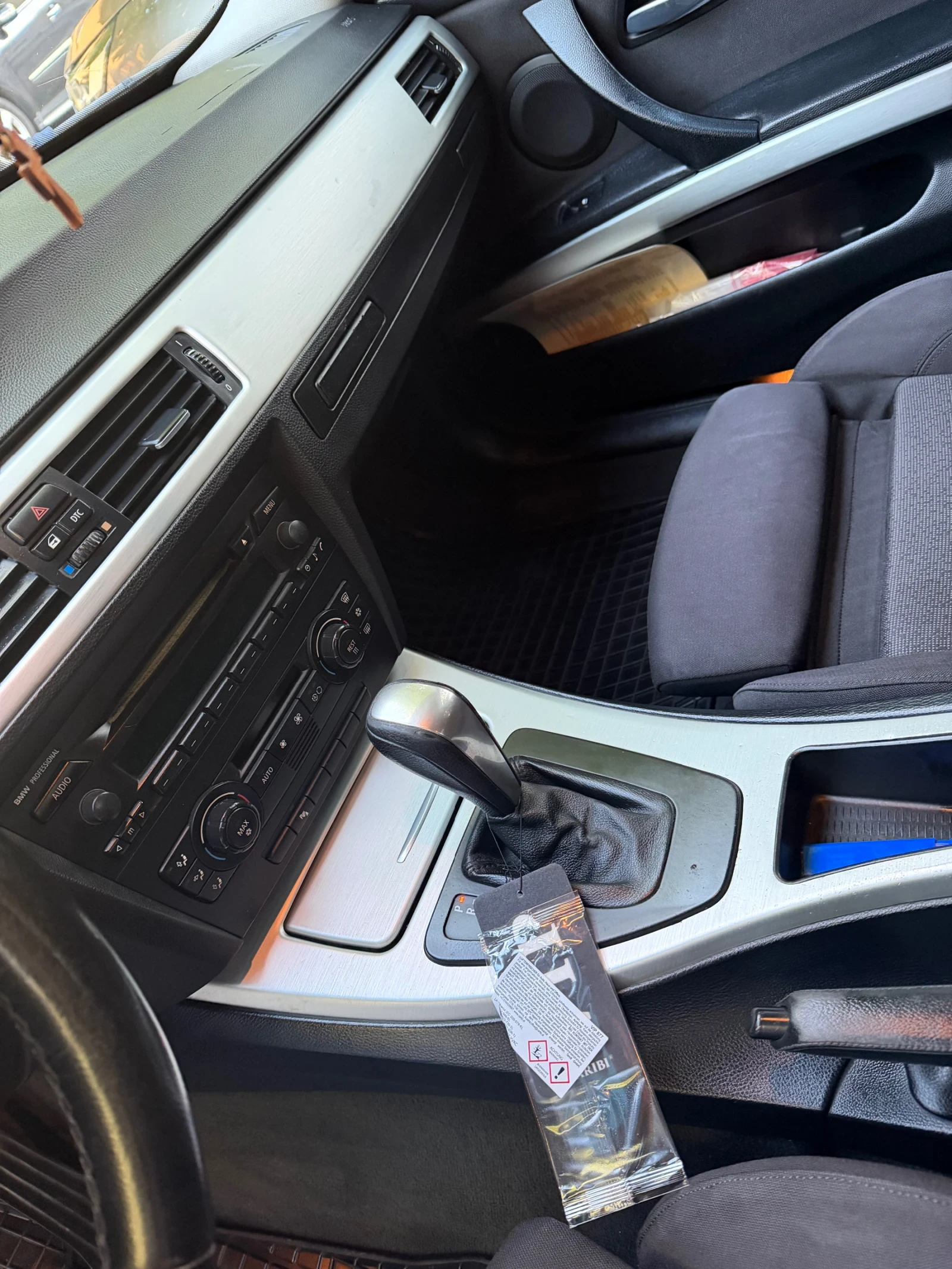 BMW 320, снимка 5 - Автомобили и джипове - 55553035
