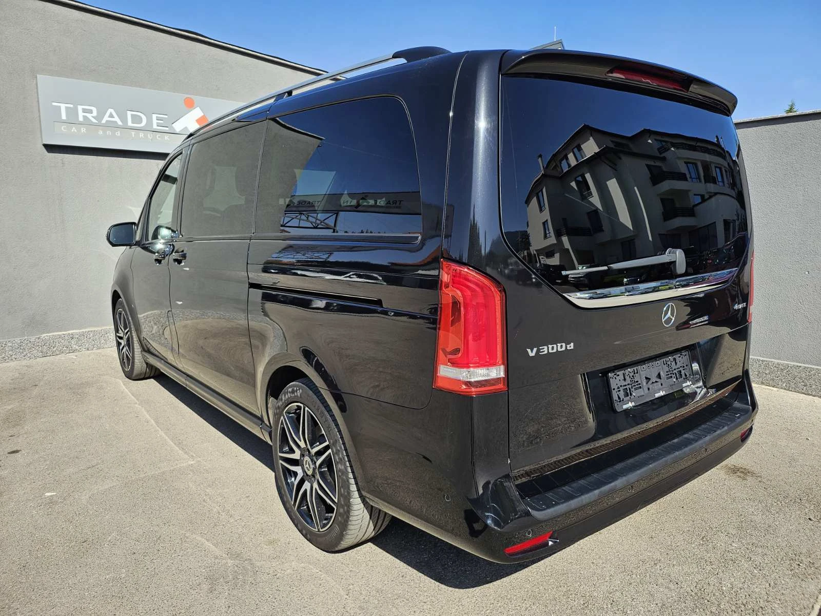 Mercedes-Benz V 300 D 4 MATIC LONG, снимка 6 - Автомобили и джипове - 55885138