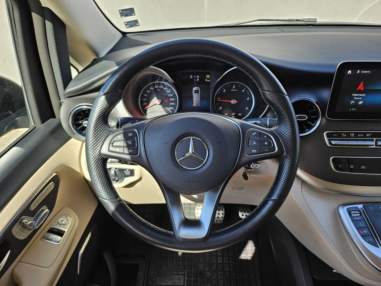 Mercedes-Benz V 300 D 4 MATIC LONG, снимка 12 - Автомобили и джипове - 55885138