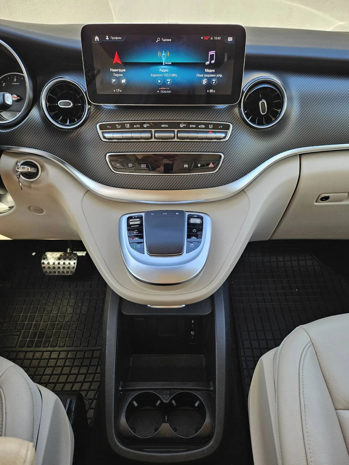 Mercedes-Benz V 300 D 4 MATIC LONG, снимка 15 - Автомобили и джипове - 55885138