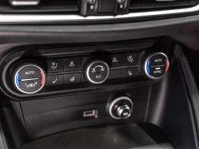 Alfa Romeo Stelvio VELOCE* HARMAN/KARDON* DISTRONIC* ПАНОРАМА* КАМЕРА, снимка 11