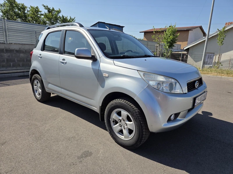 Daihatsu Terios 1.5газ/бензин| Напълно обслужена | , снимка 3 - Автомобили и джипове - 50955742