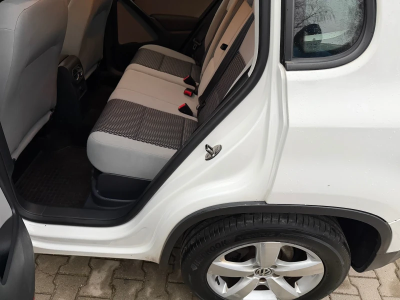 VW Tiguan 2.0 TDI 110Hp, снимка 9 - Автомобили и джипове - 52657819