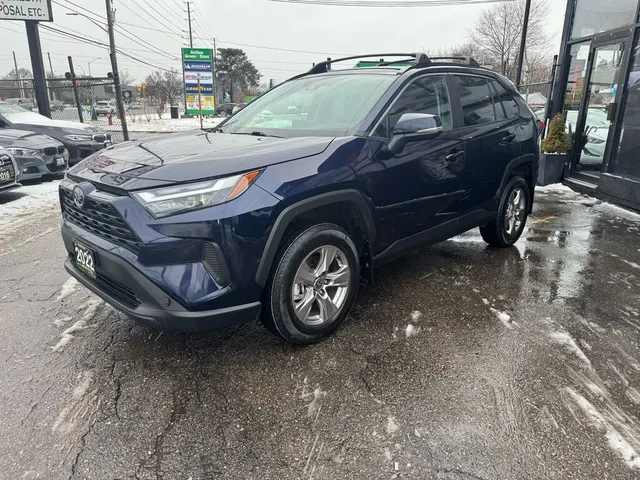 Toyota Rav4 XLE AWD* АвтоКредит* (ЦЕНА ДО БГ), снимка 3 - Автомобили и джипове - 53892475