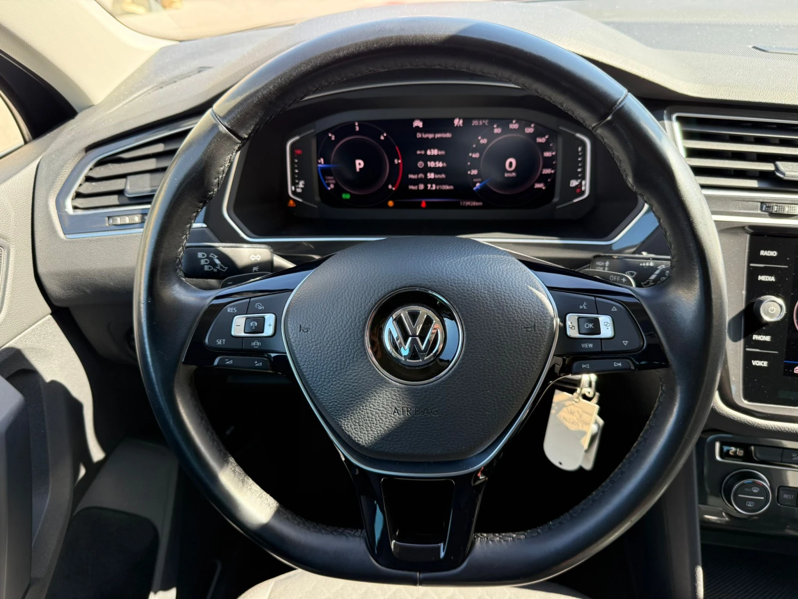 VW Tiguan R-LINE 2.0TDI VIRTUAL COCKPIT !!!!100% !!  | Mobile.bg   13