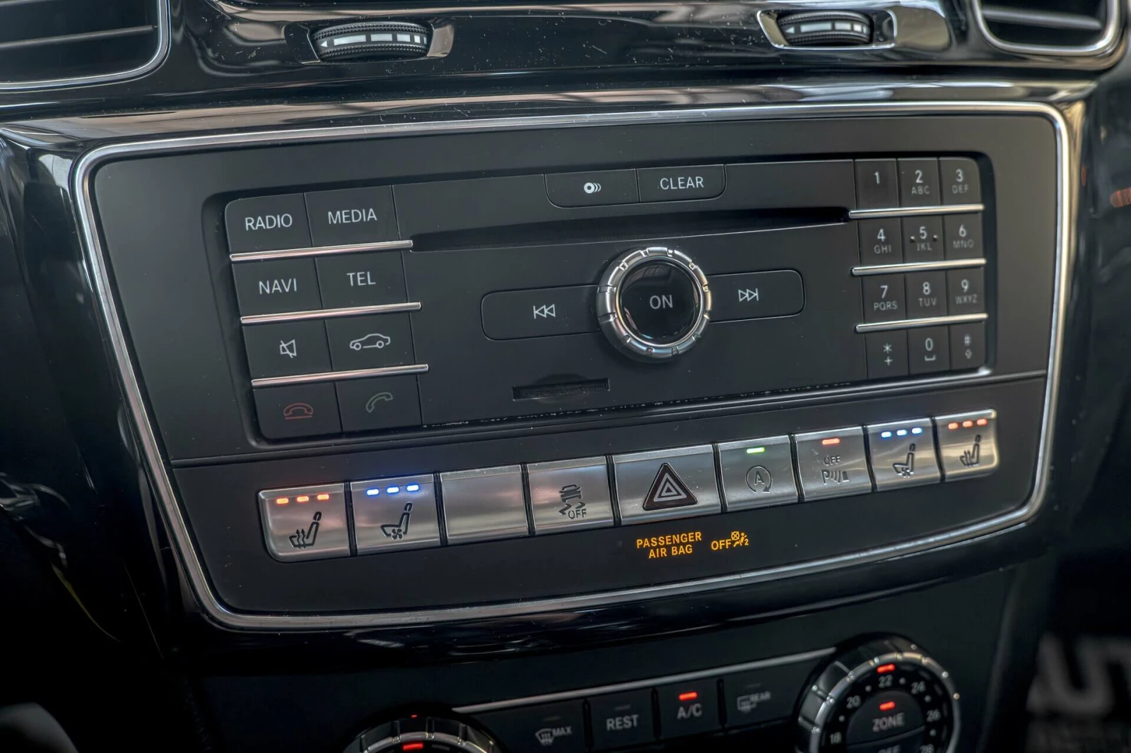 Mercedes-Benz GLS 350 AMG/4matic/Harman Kardon/6+ 1/Side Assist/Distroni, снимка 11 - Автомобили и джипове - 53783219