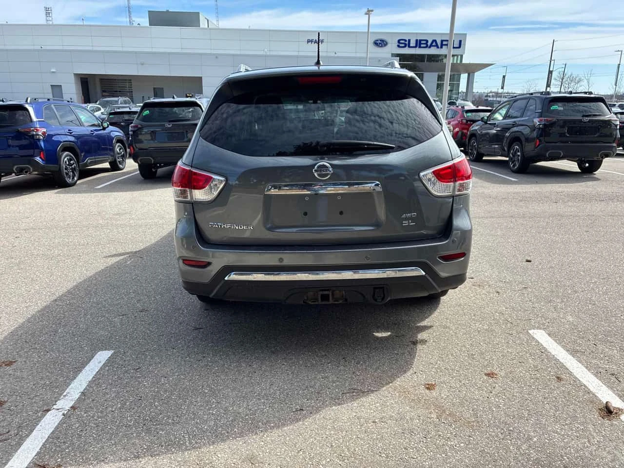 Nissan Pathfinder * 4WD 4dr * PANO* �������* KEYLESS*  | Mobile.bg � ����������� 4