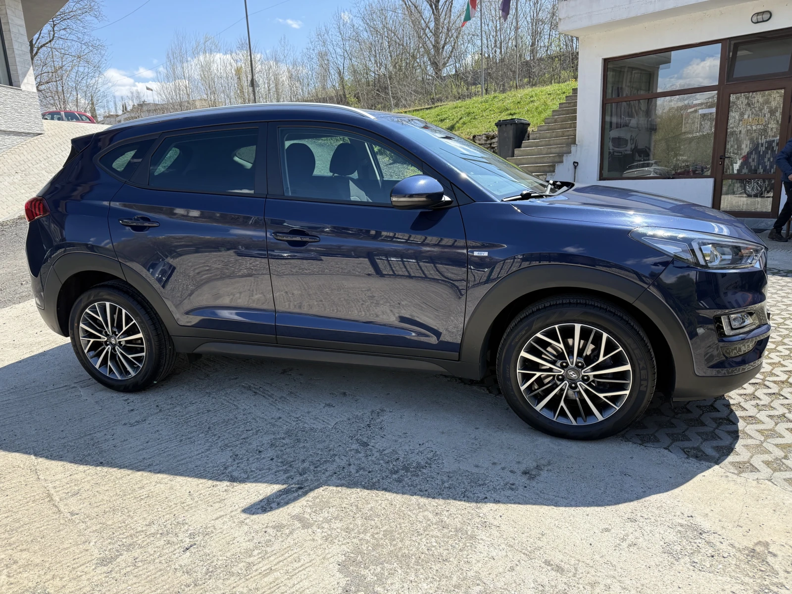 Hyundai Tucson 1.6CRDI HYBRID, снимка 3 - Автомобили и джипове - 54156895