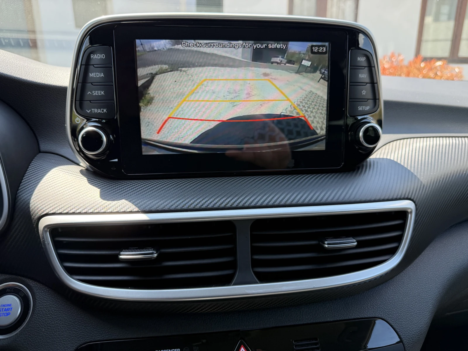 Hyundai Tucson 1.6CRDI HYBRID, снимка 12 - Автомобили и джипове - 54156895