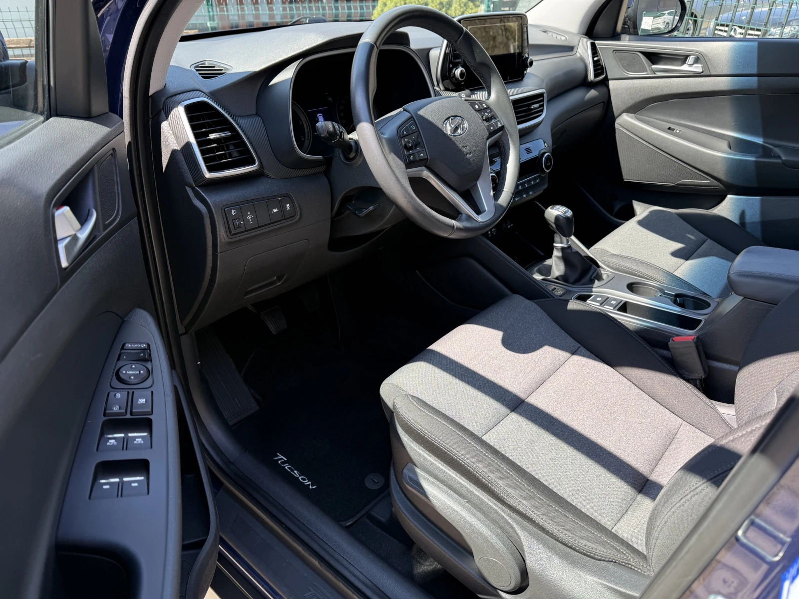 Hyundai Tucson 1.6CRDI HYBRID, снимка 8 - Автомобили и джипове - 54156895