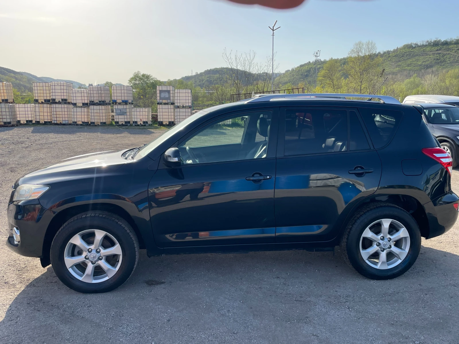 Toyota Rav4 ПЕРФЕКТЕН, снимка 4 - Автомобили и джипове - 54235804