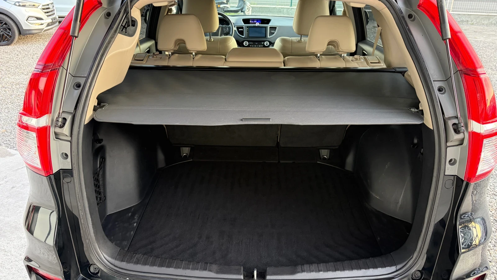 Honda Cr-v 1.6d* 160hp* 4x4* Швейцария, снимка 12 - Автомобили и джипове - 54791171