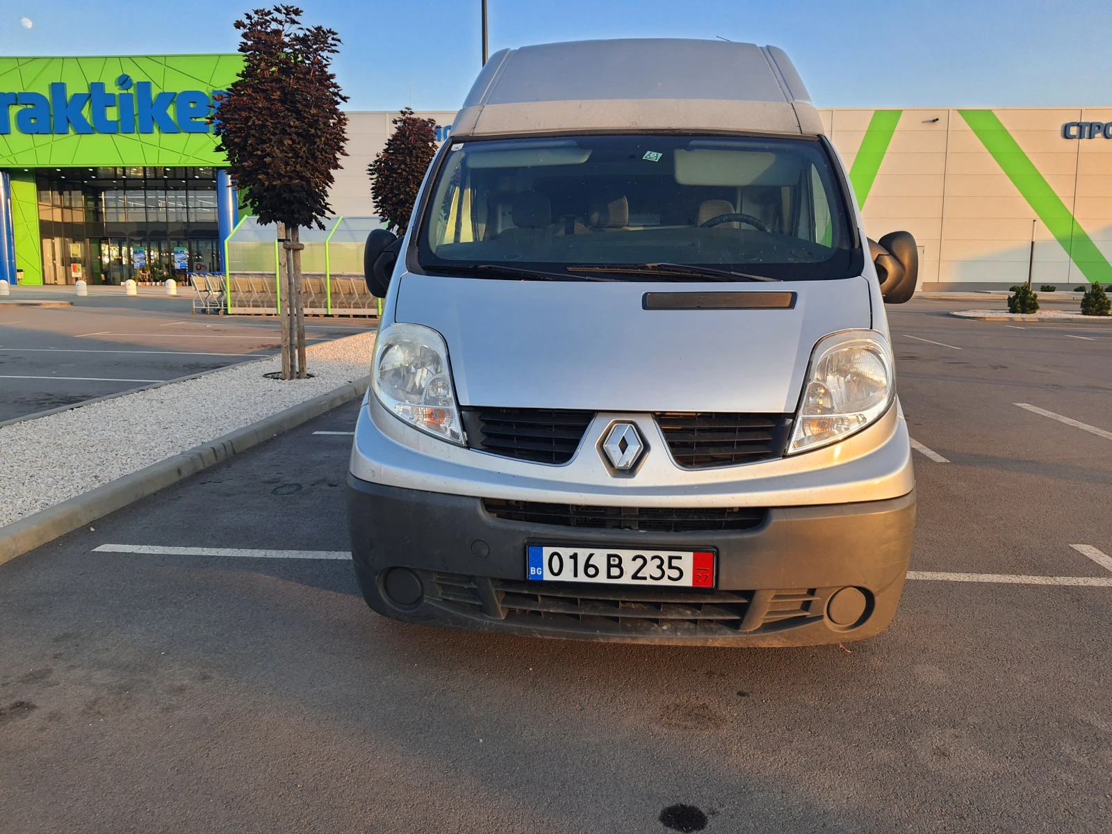 Renault Trafic 2.0dci - изображение 3