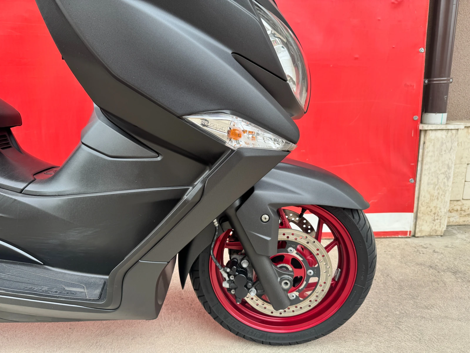 Suzuki Burgman 400 - изображение 7